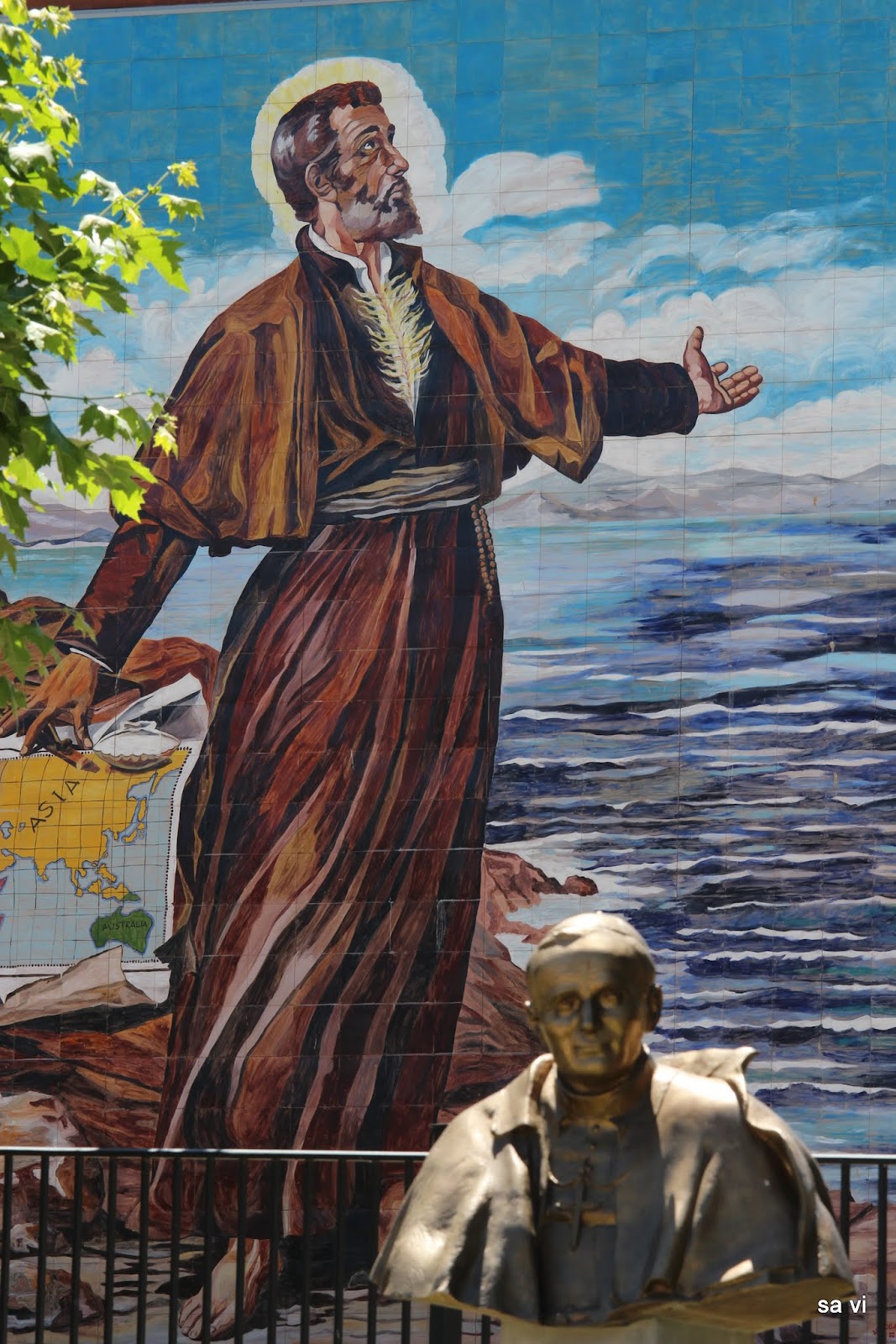 sacerdos viennensis Am Geburtsort des Hl. Franz Xaver