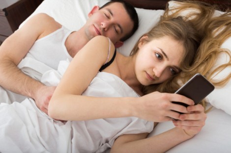 25 Ciri Ciri Istri Selingkuh Atau Jatuh Cinta Sama Pria Lain Madjongke