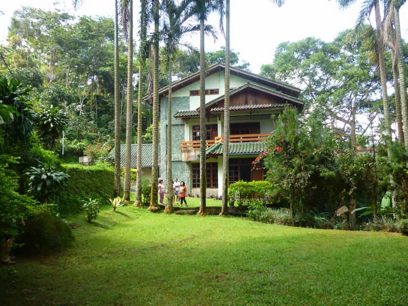  sewa  villa  di puncak  October 2013