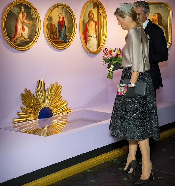 Dutch Queen Maxima wore Natan skirt, Gianvito Rossi suade pumps, new Natan dress, style, fashions