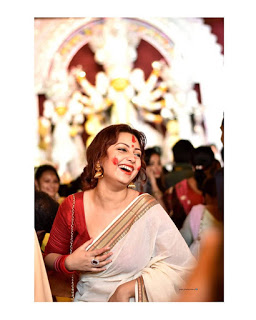 Hottest Internet Sensation Rupsa Saha: Stunning Saree Image Collection! Navel Queens Hottest Internet Sensation Rupsa Saha: Stunning Saree Image Collection! Navel Queens