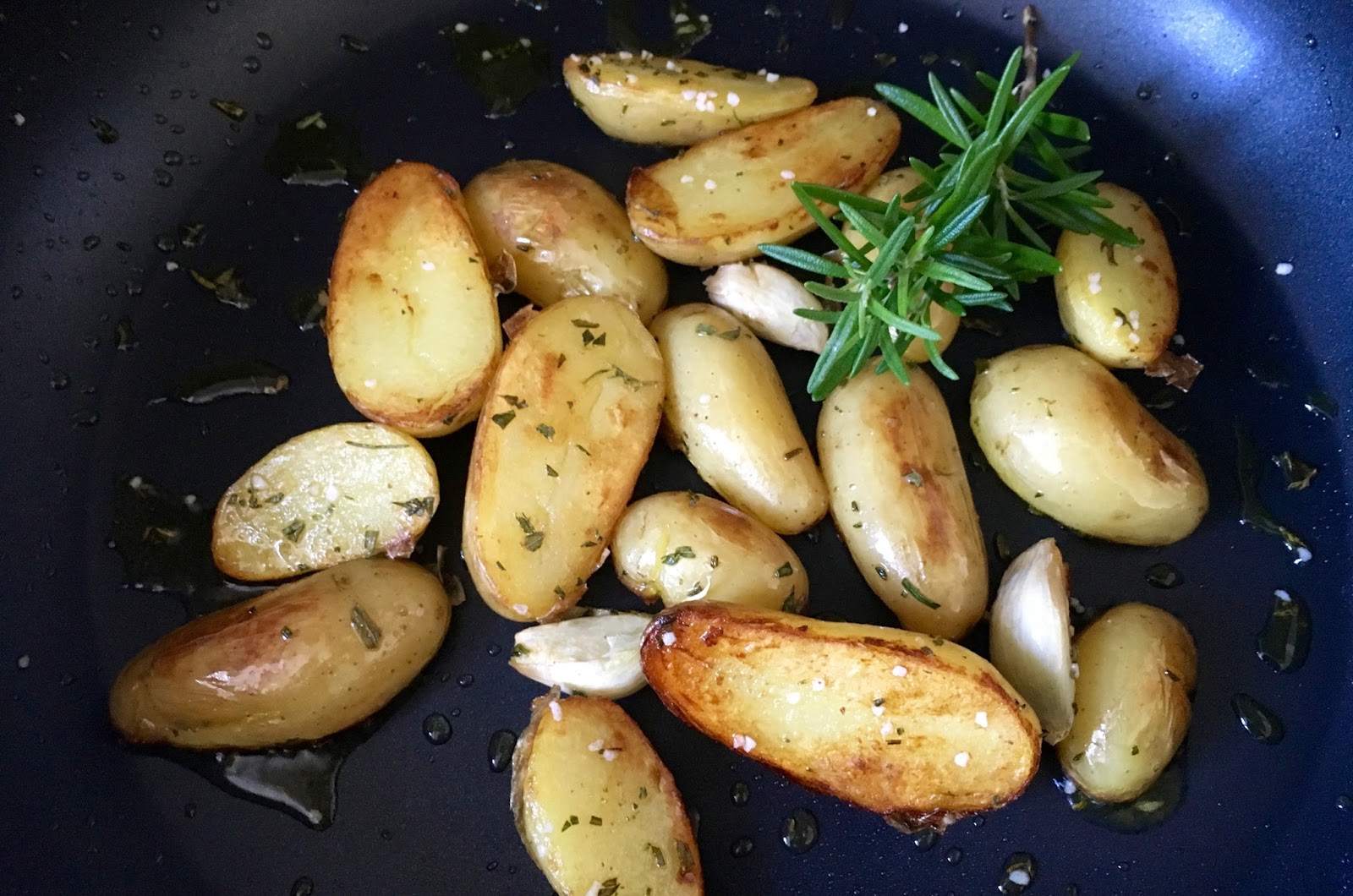 Lust auf Lecker 🌶: Rosmarinkartoffeln aus der Pfanne
