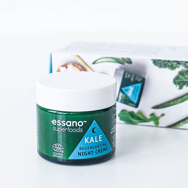 Essano Superfood Kale Regenerating Night Creme Review Essano Superfood Kale Regenerating Night Creme Review