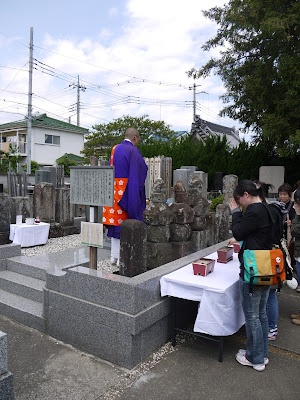 土方歳三の墓