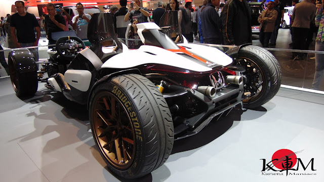 Patente da BMW mostra elementos de aerodinâmica adaptativa para motos