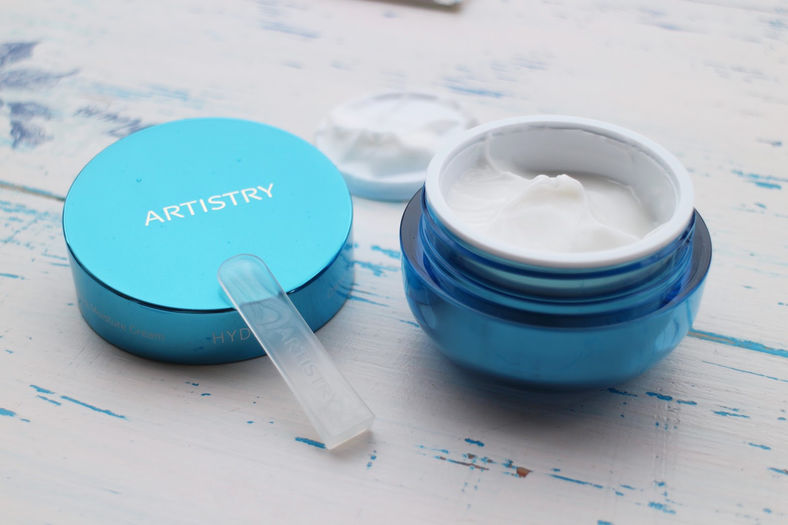 Amway Artistry HydraV Replenishing Moisture Cream MaquiLab