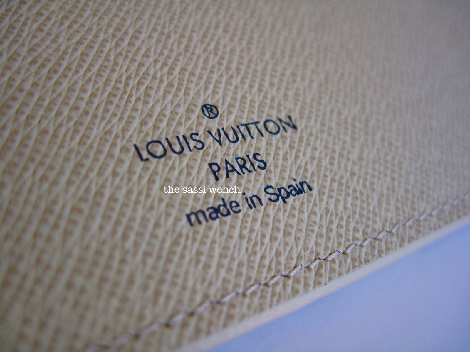 from Sassi, who lived it...: My Louis Vuitton Insolite Wallet in Damier Azur
