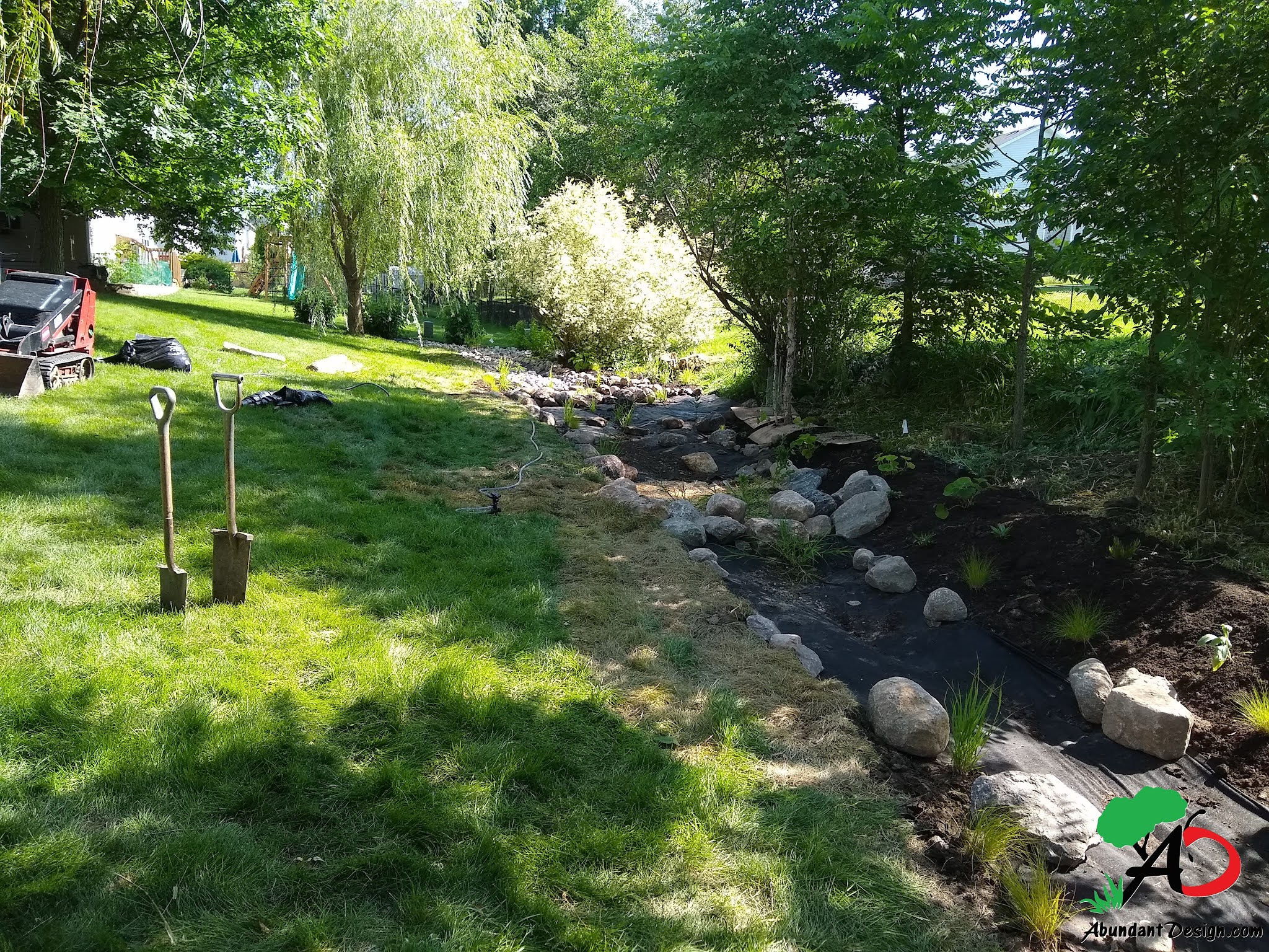 Abundant Design Drainage Easement Makeover, Naturally