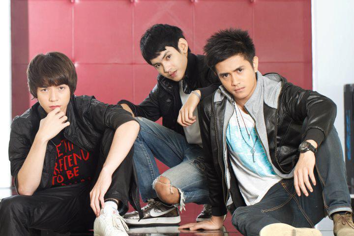 pangeran229: Video Plus Lirik Lagu Jadian The Junas Monkey