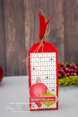 Super Easy Christmas Gleaming Treat Holder How to #CraftyHandmadeChristams