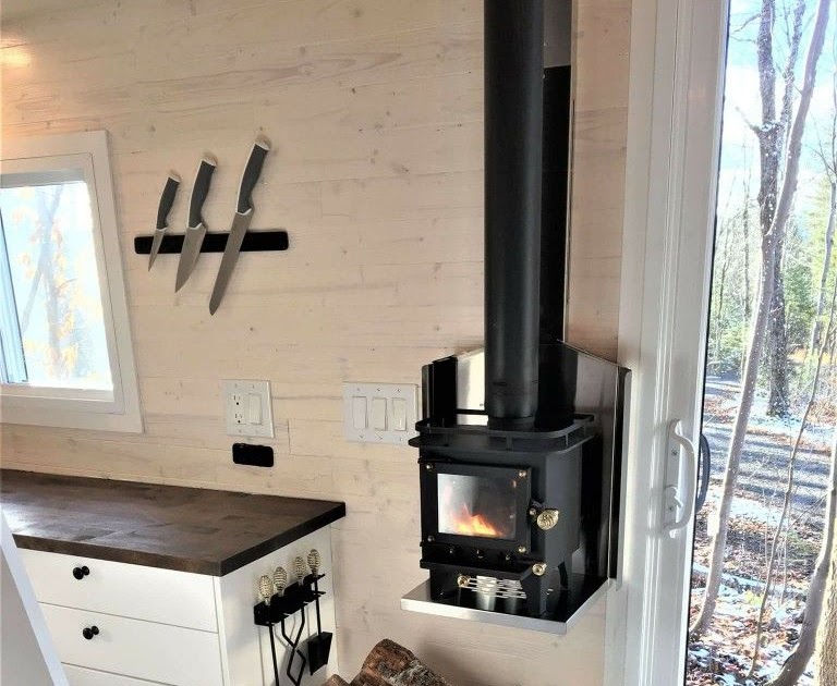 Tiny House Stove Bathroom and Garden