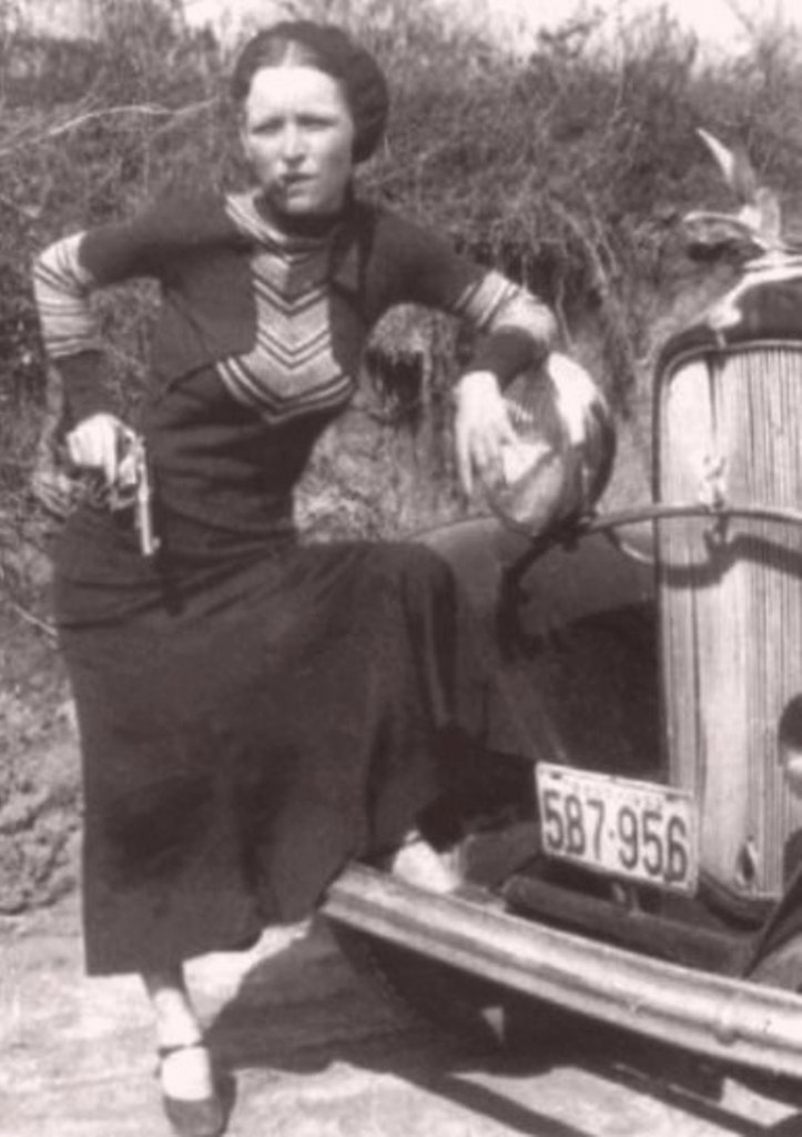 Coxandthegang: Bonnie Parker en 1932.
