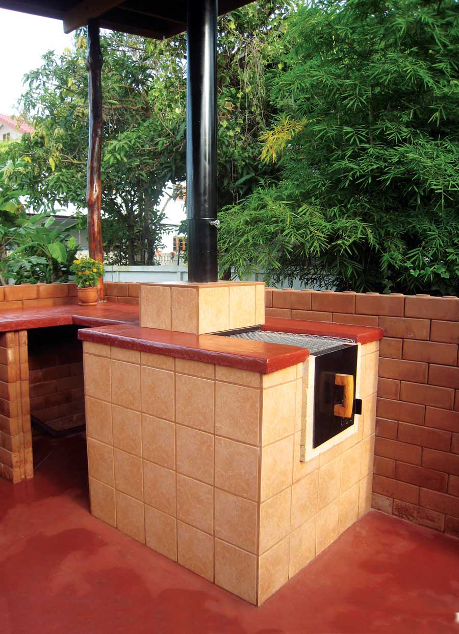 Brick Laminate Picture: Brick Grill And Smoker