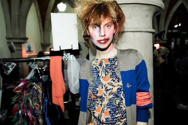 вивьен вествуд панк 1976. Vivienne westwood джинсы мужские. квартира вивьен вествуд. Vivienne westwood fall 1992 джинсы. Vivienne westwood.