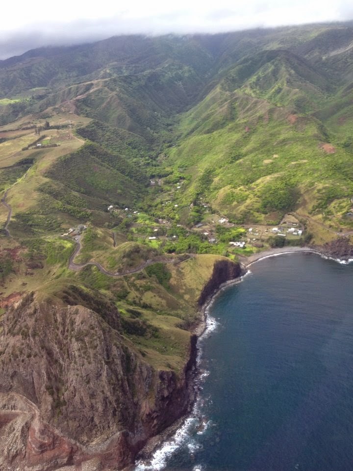 Hiking boots and bikinis Helicopter Tour West Maui and