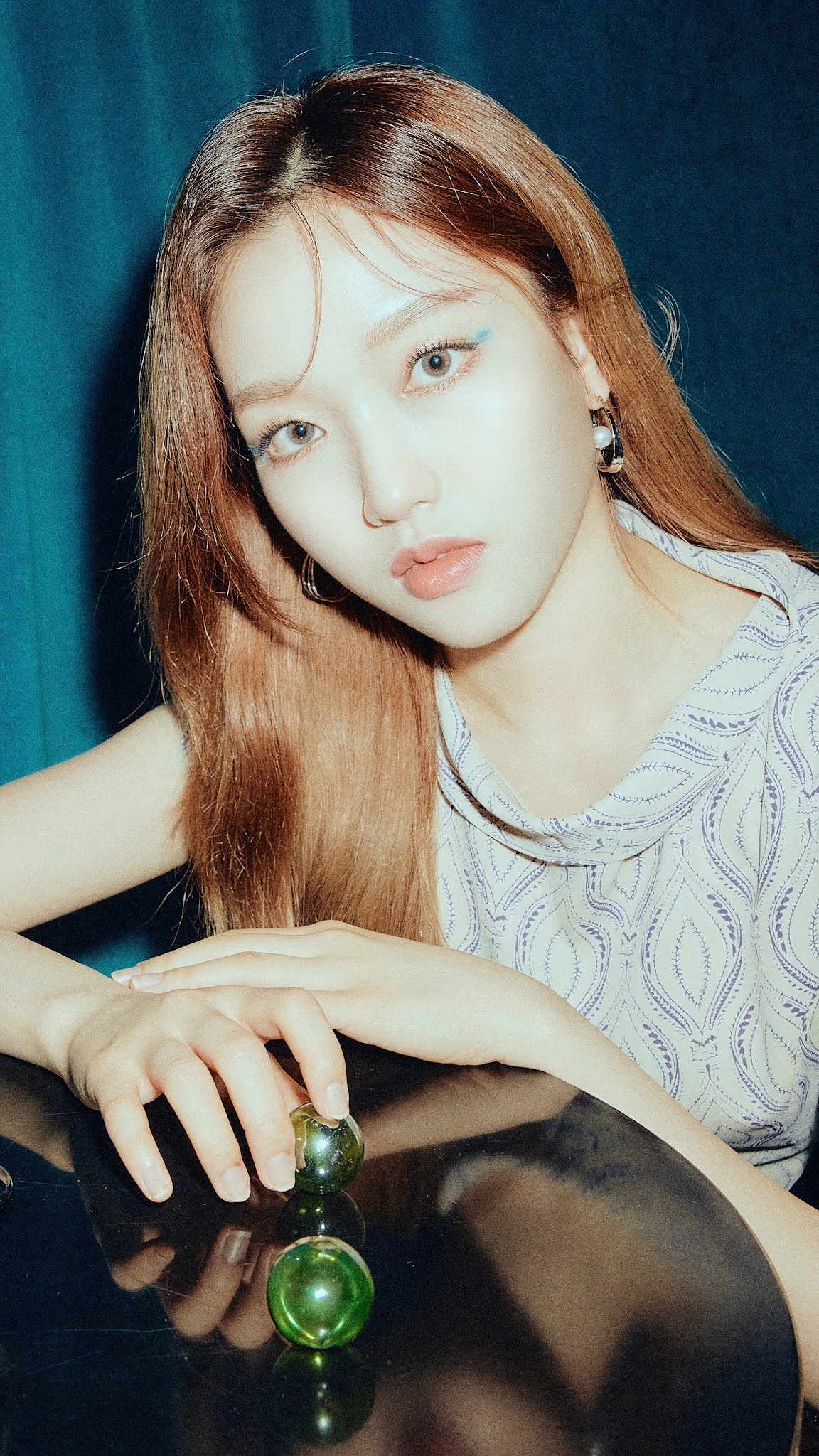 LOONA Gowon Paint The Town Android And iPhone Wallpapers