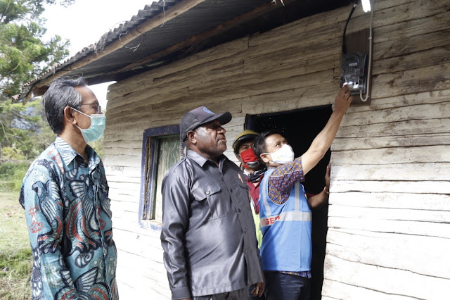 PLN VCRR Sambung Listrik Gratis di NTT, Papua dan Papua Barat.lelemuku.com.jpg