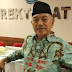 Drs. H. M. Arfah Bas'ha, M.Pd.I: Orang Tua Alumni Unismuh Makassar  Mengikuti Prosesi Wisuda ke-72 Lewat Daring