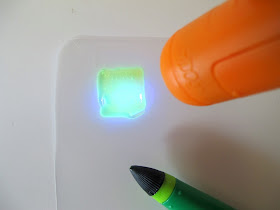IDO3D spotlight drying a plastic shape.