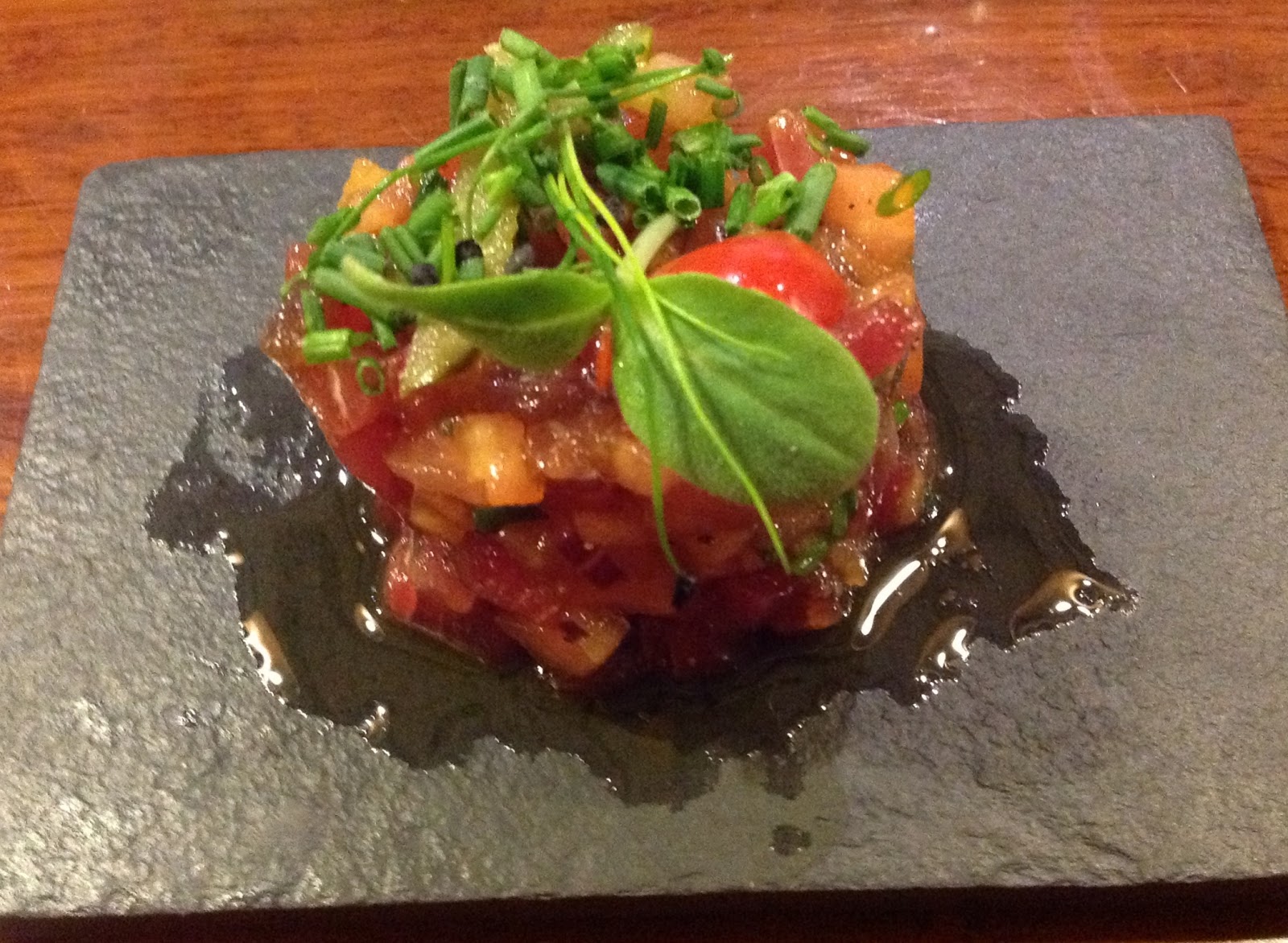 Friday tomorrow yes twitter AWESOME SMALL WORLD: Tartar de atún rojo, Thunfisch-Tatar Sushiqualität!