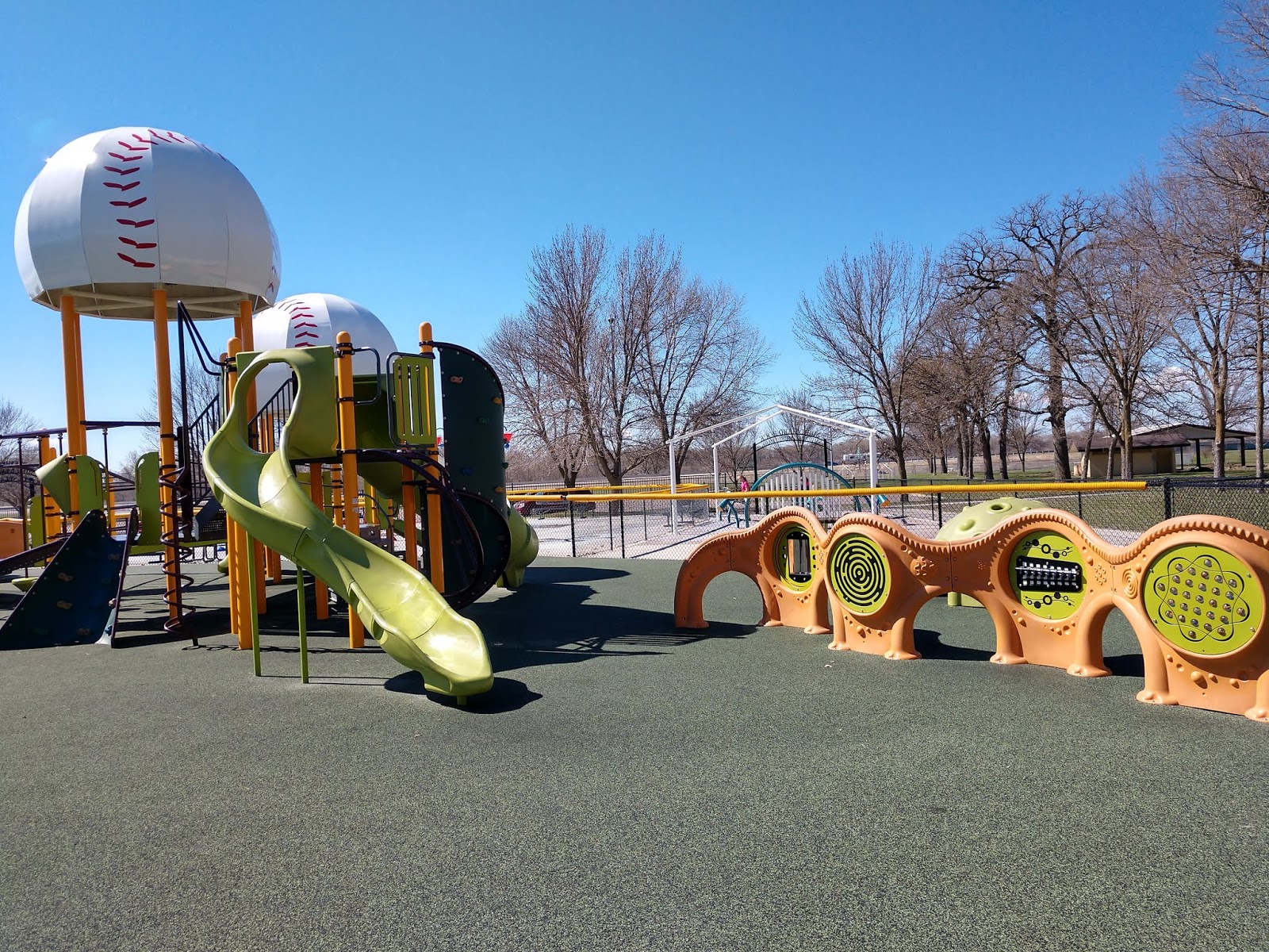 Siouxland Families Explore Miracle Field