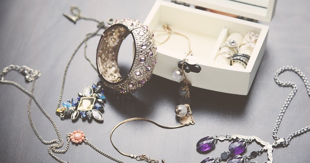 Seadbeady's Fashion and Lifestyle Blog Different Types Of Jewelry