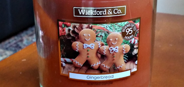 Gingerbread candle