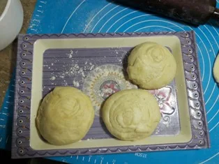 prepare-paratha-dough