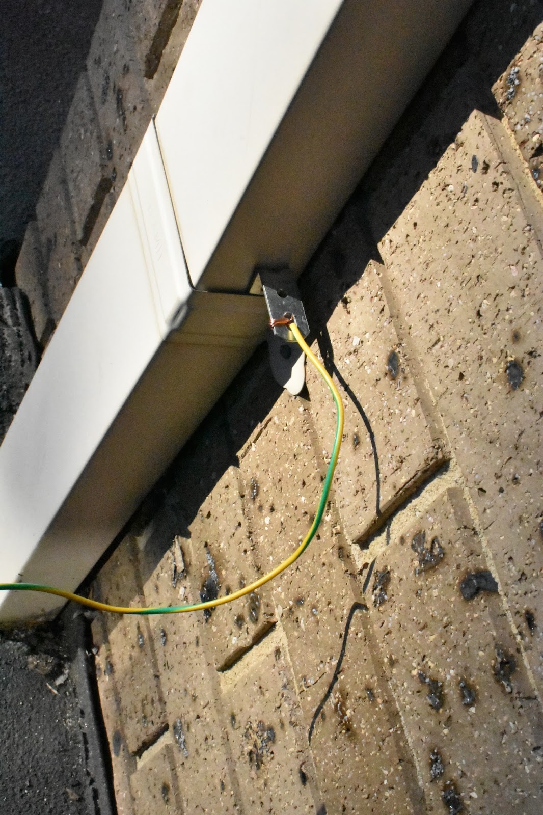 NSW RADIO AND COMMUNICATIONS by Michael Bailey TURN YOUR GUTTER INTO