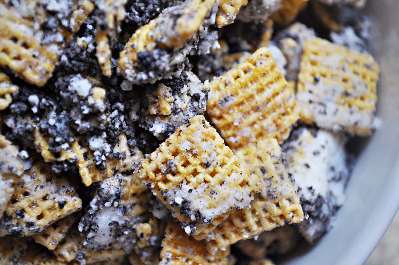 Rachel's Recipes Cookies and Cream Chex Mix