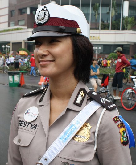 kumpulan polwan polisi manis cantik polcan poltik ngewe anak smp cerita Bokep 3gp