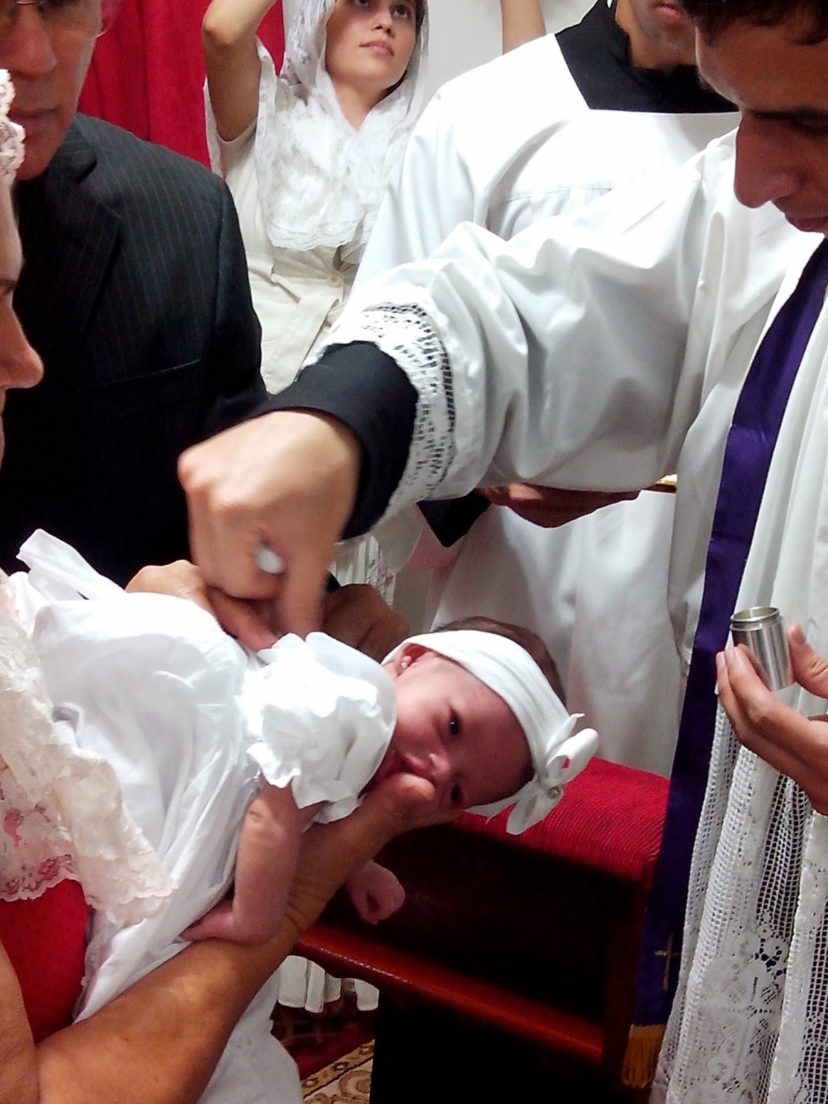 Missa Tridentina e Tradição Católica RITUAL DOS SACRAMENTOS O BATISMO DAS CRIANÇAS Missa Tridentina e Tradição Católica RITUAL DOS SACRAMENTOS O BATISMO DAS CRIANÇAS