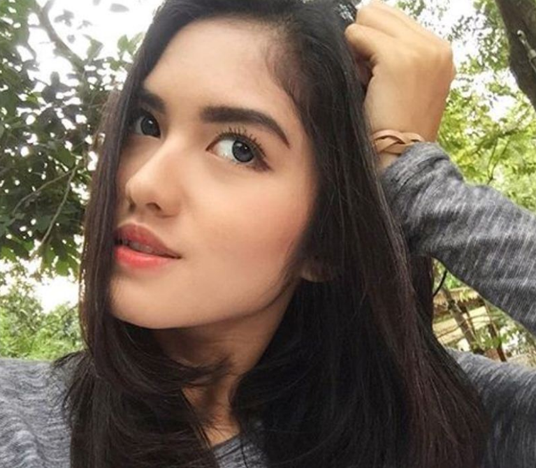 Biodata Ochi Rosdiana Profil Foto Agama Lengkap Biodata