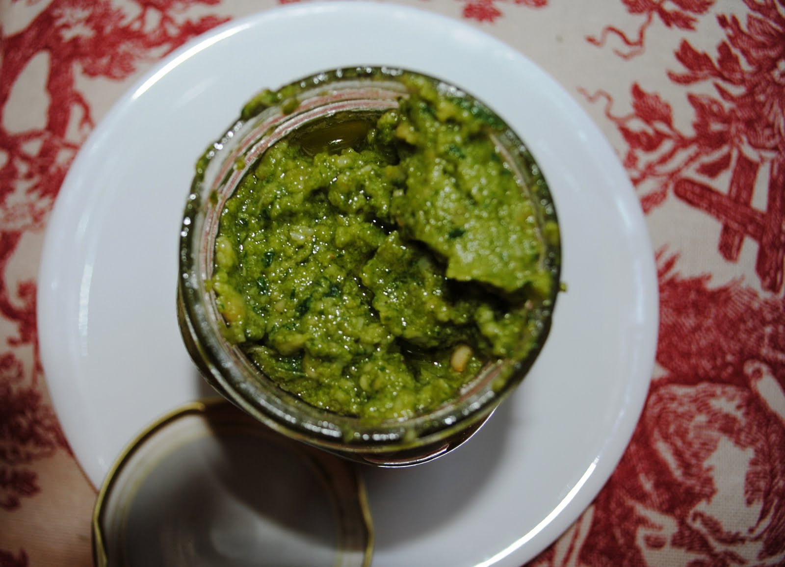 Homemade Basil Pesto, Tomato, and Mozzarella Sandwiches NeighborFood