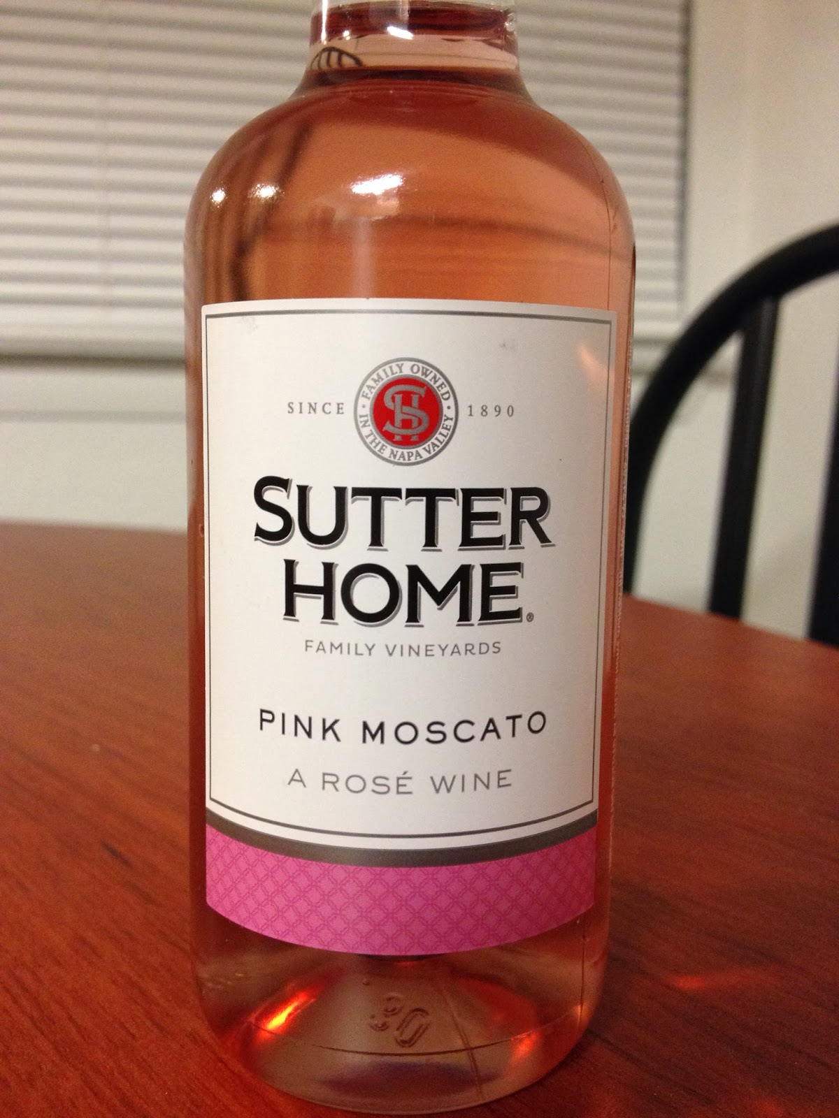 adrienne-s-wine-blog-tasting-sutter-home-pink-moscato