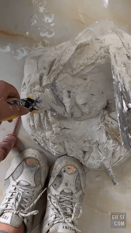 신입 벽에 휑하니 장식 좀 해라1