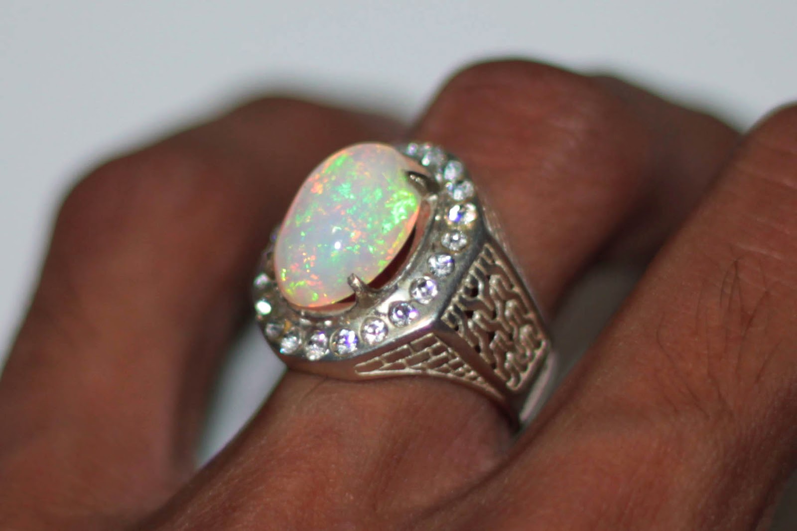 Jual beli segala rupa: Batu Kalimaya Banten / Opal afrika 