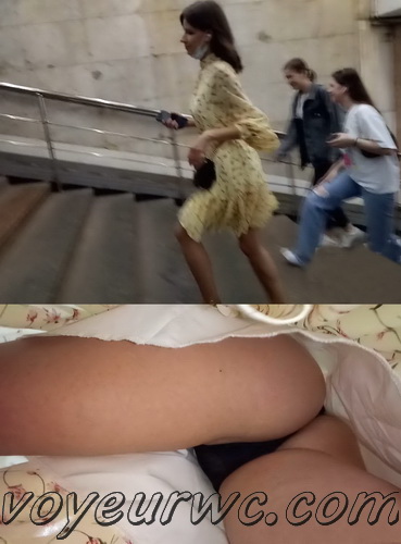 Upskirts N 3098-3107 (Upskirt voyeur videos with girls teasing with their butts on the escalator)
