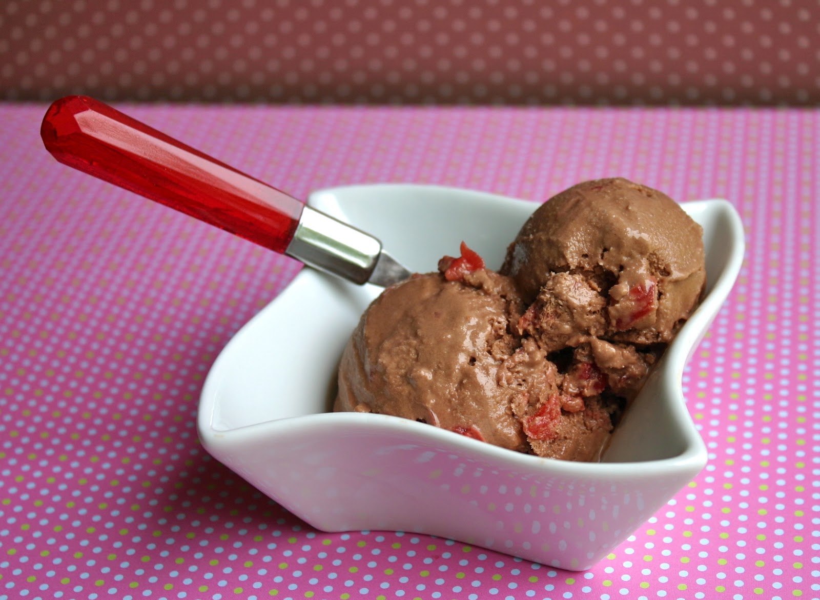 My Retro Kitchen: Chocolate Cherry Frozen Yogurt