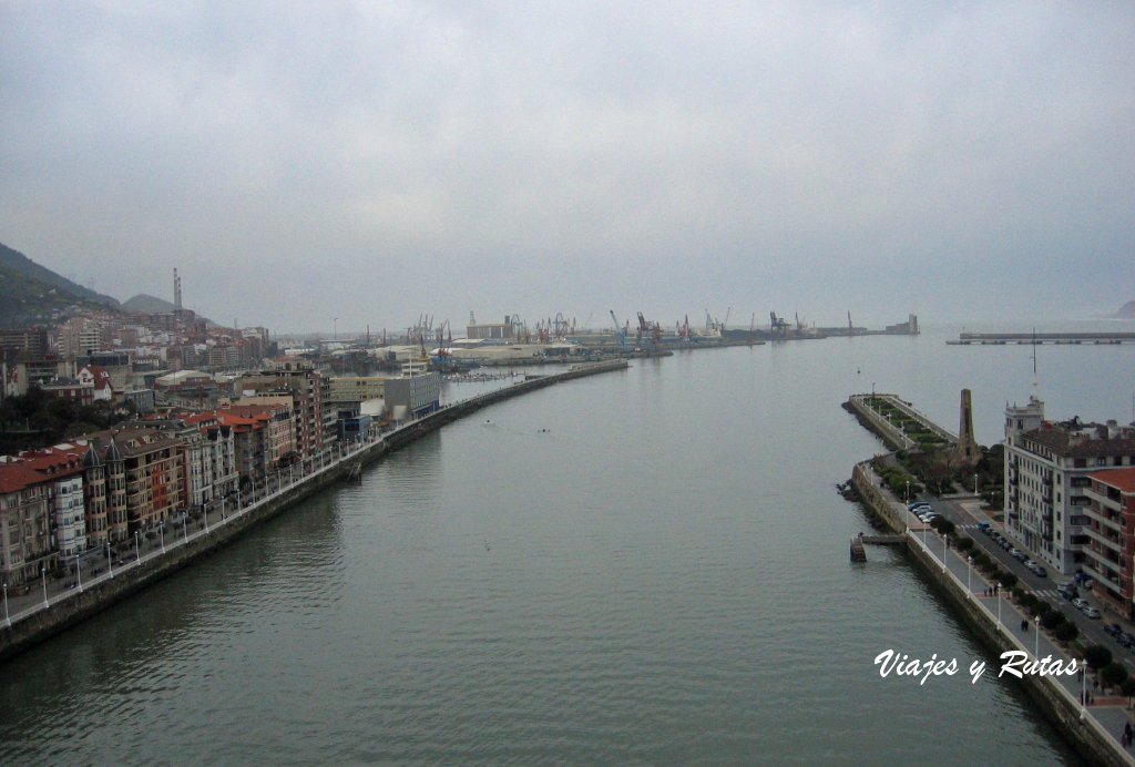 Desembocadura de la ría del Nervión en el Mar