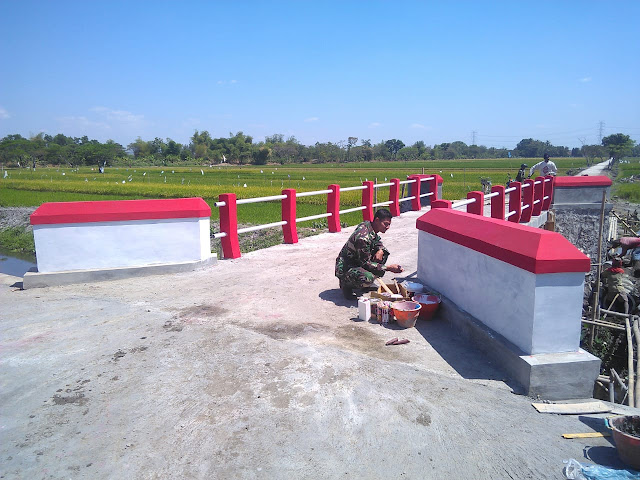 Dandim Klaten Berharap Warga Merawat Jembatan Yang Dibangun melalui TMMD 