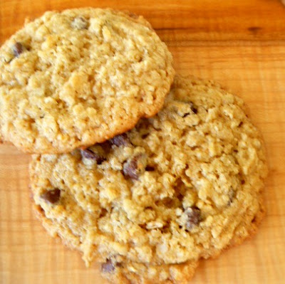 Old Fashioned Oatmeal Chocolate Chip Cookies - just like mom used to make! Slice of Southern