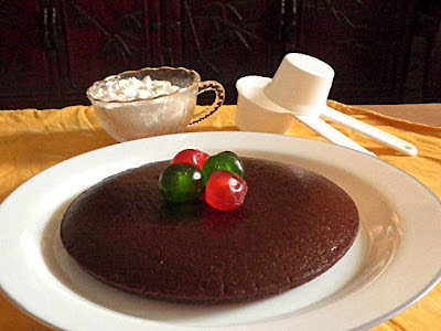 Eggless Chocolate Cake Recipe @ http://treatntrick.blogspot.com