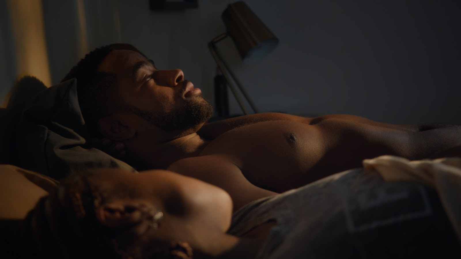 Jay Ellis shirtless in Insecure 1-07 "Real As Fuck" .