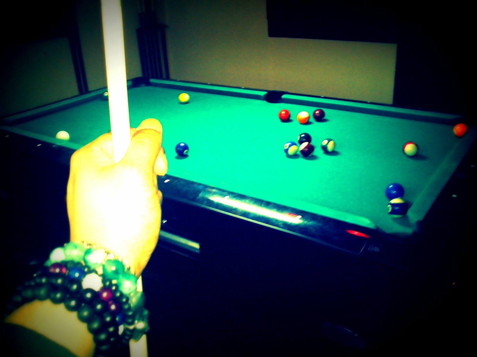 bubong Playing Billiards Nelson Kloten, Zurich