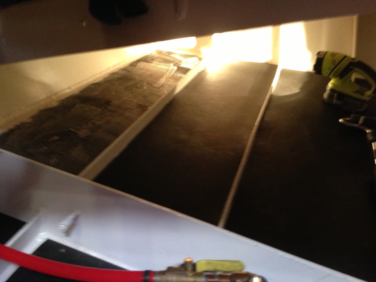 Building Koloa (Kama Hele) Dealing with wave slap