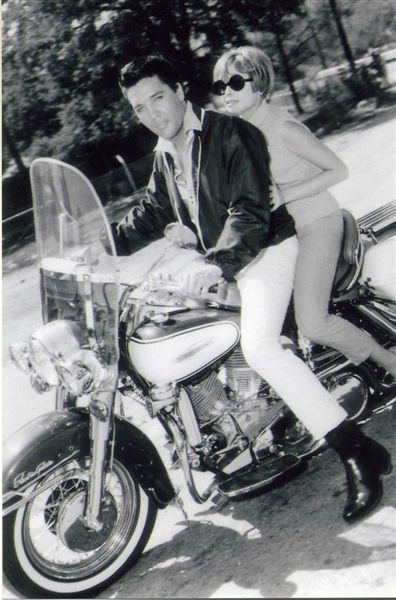 24 Vintage Photos That Prove Elvis Presley Was Also a Motorcycle ...