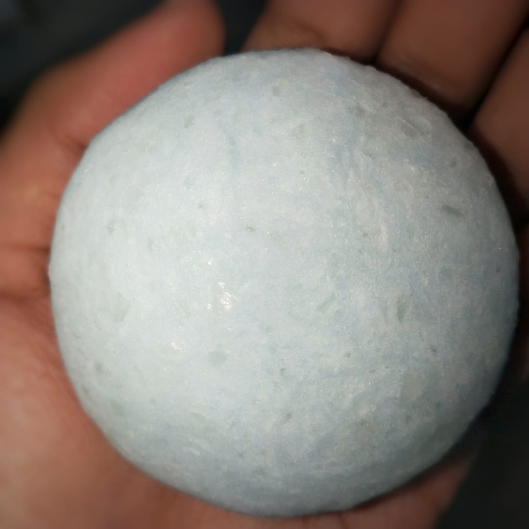 Earth Rhythm Murumuru Butter Shampoo Bar Review Curly and frizzy hair