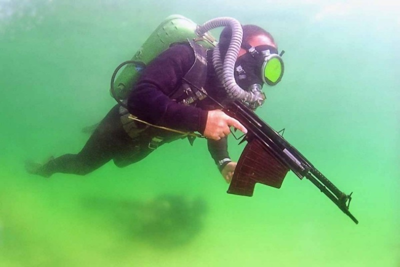 APS (Avtomat Podvodny Spetsialnyy) Underwater Assault Rifle and its