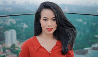 Biografi Yura Yunita
